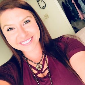 Meet your Posher, Emily